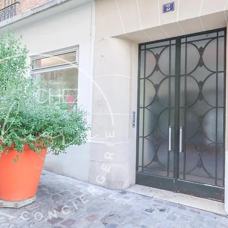 Apartment Near Pantheon 5e Paris