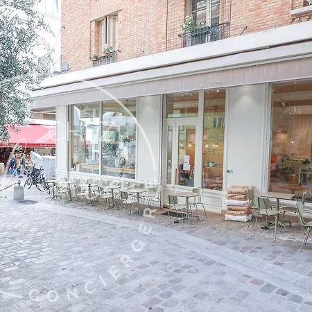 Near Pantheon 5e Апартаменты