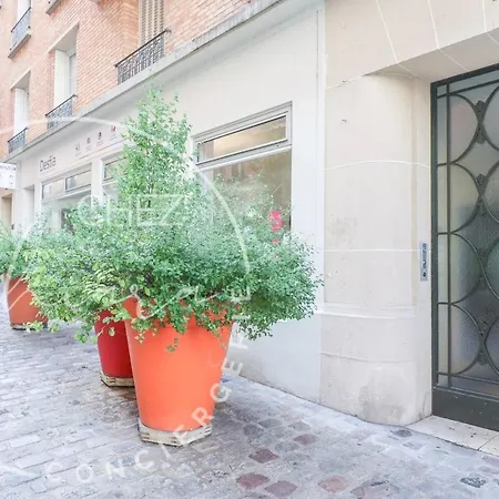 Апартаменты Near Pantheon 5e *